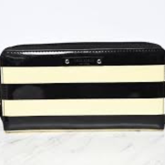 kate spade Handbags - Kate Spade Neda Penn Valley Wallet